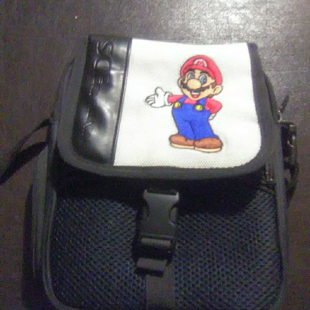 Nintendo 3ds game and console holder